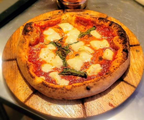 Order Margherita food online from Mangia E Bevi store, Oceanside on bringmethat.com