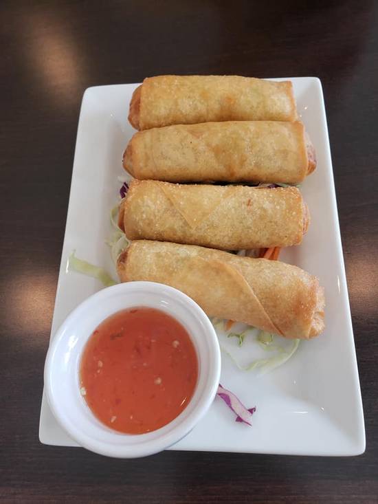 Order Egg Rolls food online from Basil Cafe Thai Cuisine store, ST PAUL on bringmethat.com