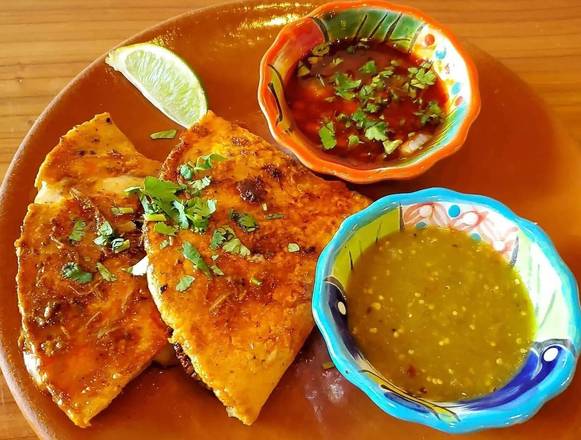 Order Quesabirria food online from Tortilla Real store, Petaluma on bringmethat.com