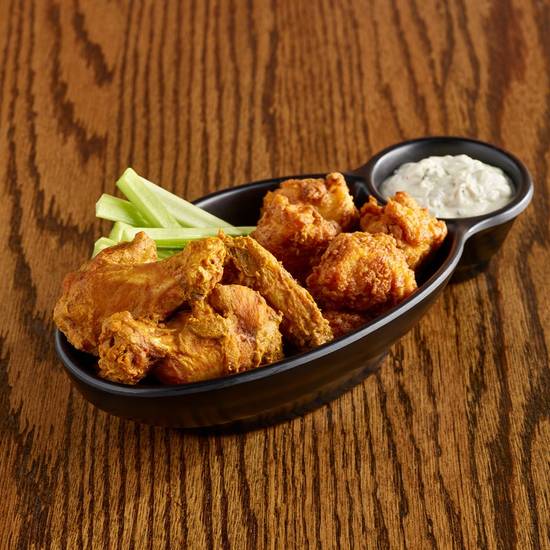 Order Wing and Nugget Combo food online from Wild Wing Cafe store, Greenville on bringmethat.com