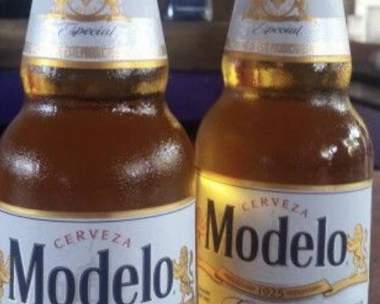 Order Cerveza Modelo food online from Arepa One store, Hialeah on bringmethat.com