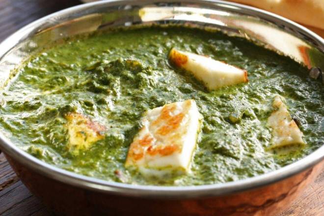 Order Saag Paneer food online from Hot Masala Bistro store, Camp Hill on bringmethat.com