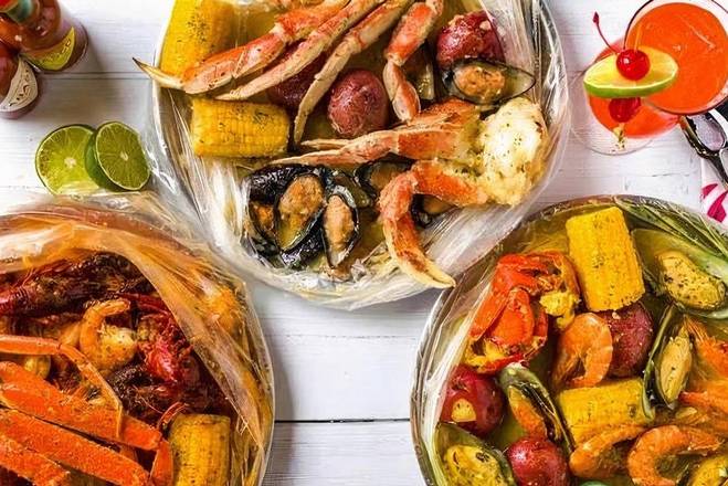 Order Family Deluxe Special  food online from Crab Du Jour store, Wilson on bringmethat.com