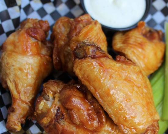 Order 16 Count Jumbo Chicken Wings food online from Black Hammock Restaurant store, Oviedo on bringmethat.com