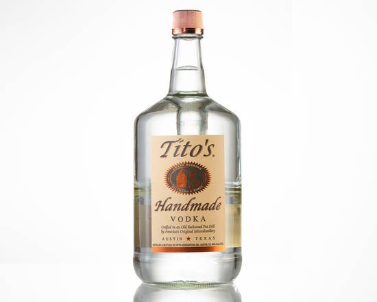 Order Tito's, 1.75L vodka (40.0% ABV) food online from Lehigh Liquors store, Fort Myers on bringmethat.com