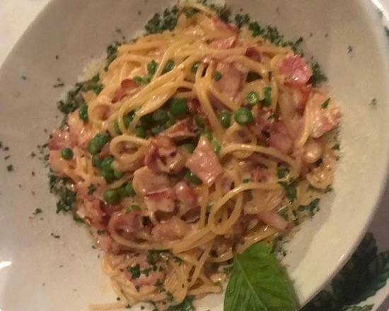 Order Spaghetti "Alla Carbonara" food online from Trattoria Luna store, Miami on bringmethat.com