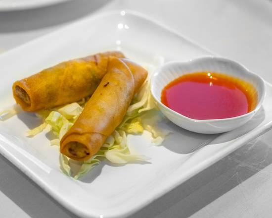 Order Egg Roll (pork) 2 炸春卷 food online from New Station Seafood store, Sacramento on bringmethat.com