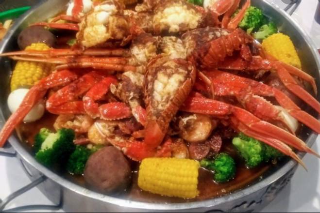 Order Seafood Combo #6 food online from Super China store, Philadelphia on bringmethat.com