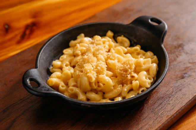 Order 3 Cheese Mac n' Cheese food online from Twin Peaks Restaurant store, Oakbrook Terrace on bringmethat.com