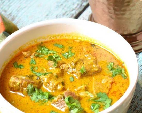 Order Lamb Kurma food online from Tikka Island store, San Antonio on bringmethat.com