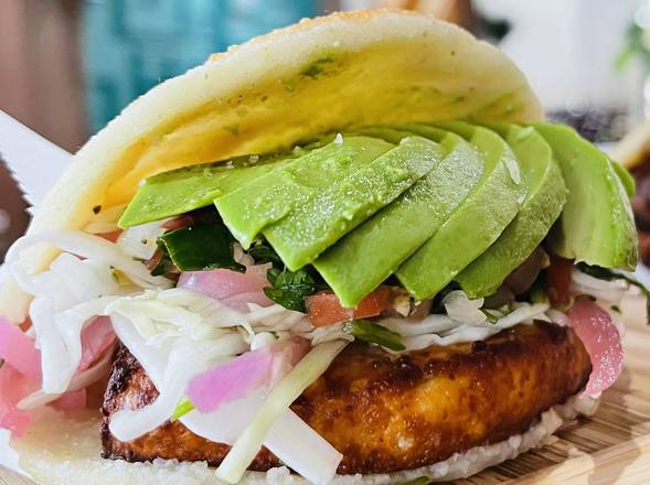 Order Arepa Rellena de Vegetal food online from Chao Pescao store, San Francisco on bringmethat.com
