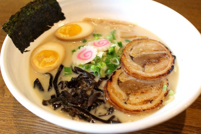 Order Japanese Tonkotsu Ramen 豚骨拉面 food online from Taste store, Plantation on bringmethat.com