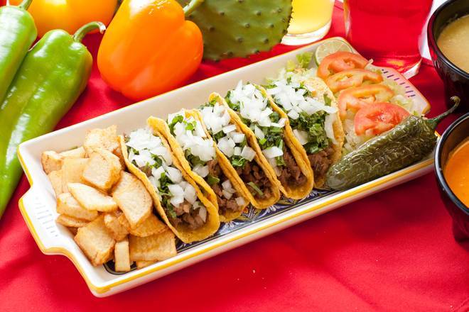 Order Tacos de Bistec / Steak Tacos food online from 100% Antojitos Mexicanos store, San Juan on bringmethat.com