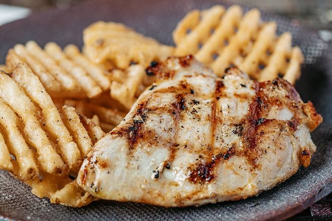 Order Kids Grilled Chicken food online from Logan's Roadhouse store, Fayetteville on bringmethat.com