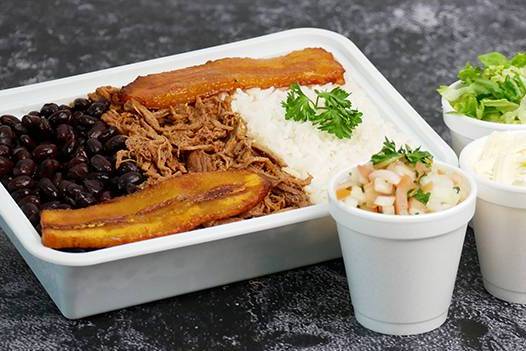 Order Bowl de Pabellón food online from Venezuelan house store, Miami on bringmethat.com