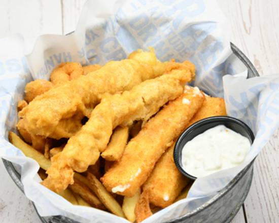 Order Kid's Captains Catch food online from Joe's Crab Shack store, Corpus Christi on bringmethat.com