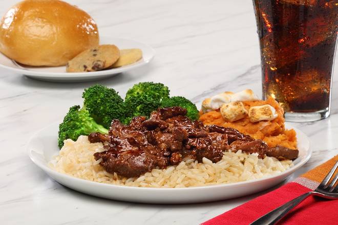 Order Bourbon Street Chicken  food online from Golden Corral Restaurants store, Corpus Christi on bringmethat.com