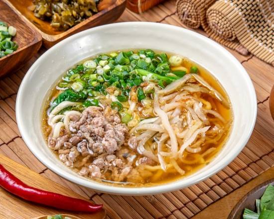 小牧牛紅燒牛肉麵