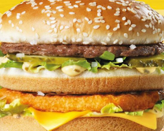 Chicke'n'beef burger