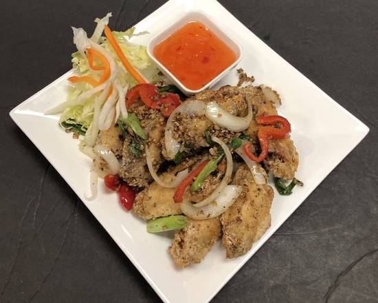 Order A6. Salt and Pepper Chicken Wings (7) food online from Pho Binh Minh store, Maple Valley on bringmethat.com