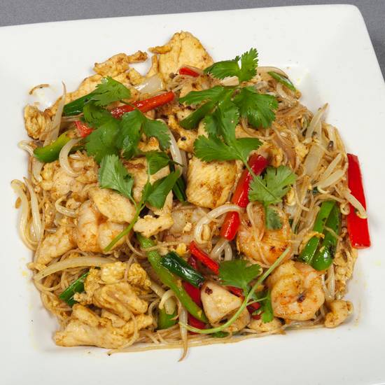 Order Singapore Style Fried Noodle food online from Grand House Asian Bistro store, Oklahoma City on bringmethat.com