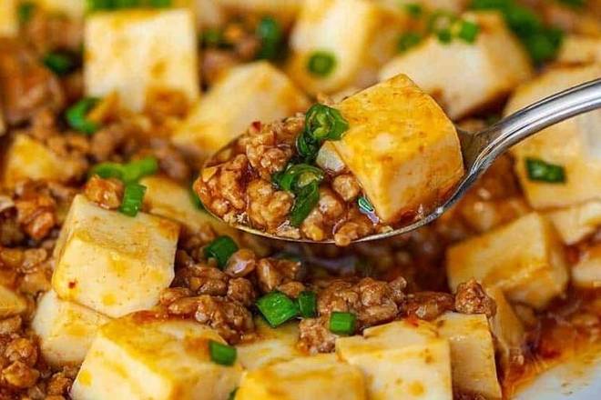 Order Ma Po Tofu (Spicy)  food online from Hong Kong Alleys Kitchen store, Union Park on bringmethat.com
