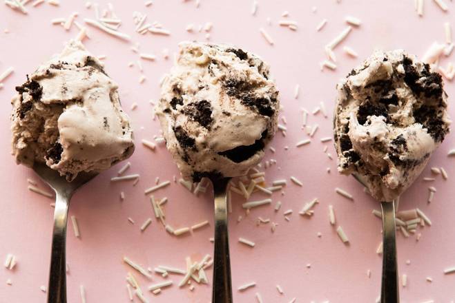 Order Cookie Crush Ice Cream (Pint) food online from Mayday Ice Cream - Jacksonville store, Jacksonville on bringmethat.com