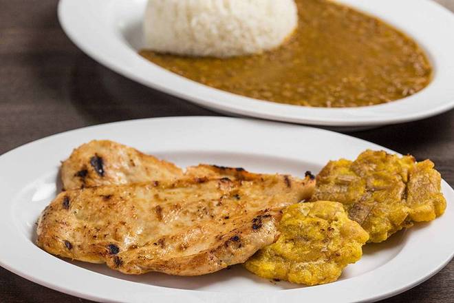 Order Pechuga Asada food online from El Guayaquileno Restaurant store, Elmhurst on bringmethat.com
