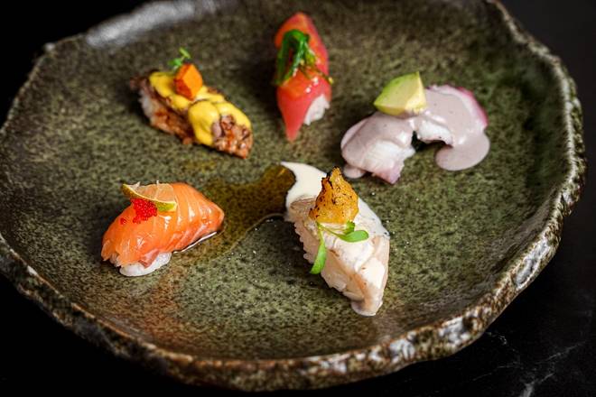 Order Nigiri Moriawase (5 pieces) food online from Sushiato store, Miami on bringmethat.com