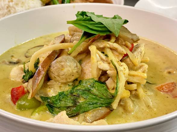 Order Green Curry* food online from Ka Pow Thai On Wheel store, Seattle on bringmethat.com