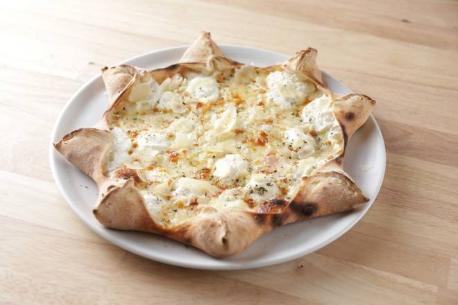 Order Star Laina food online from Mister O1 store, Naples on bringmethat.com