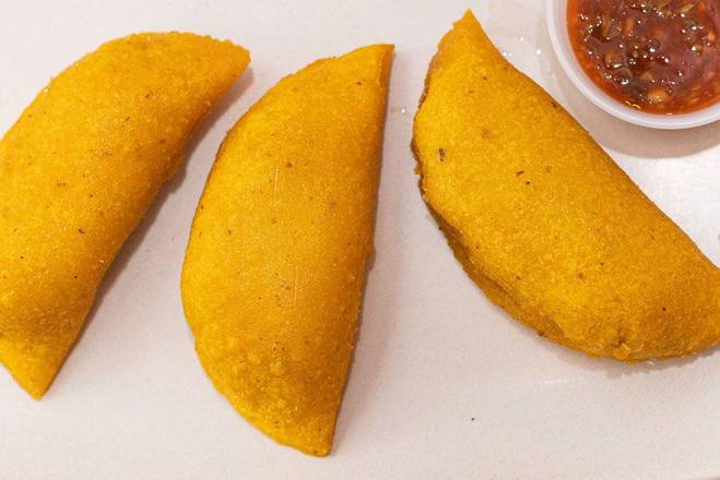Order 3 Empanadas pollo food online from La Perrada Colombiana store, Tampa on bringmethat.com