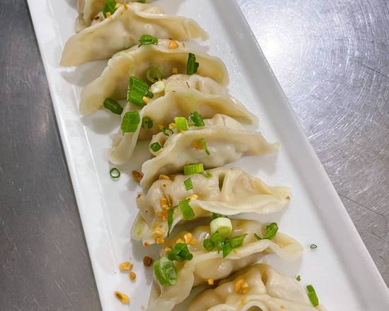 Order Steamed Chicken Dumpling food online from Baramee Thai Restaurant store, San Pedro on bringmethat.com