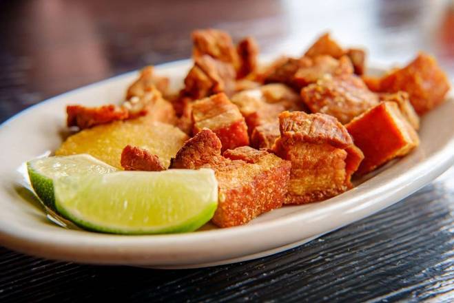 Order Servicio de Chicharrón  food online from Sabor Venezolano Kendall store, Miami on bringmethat.com