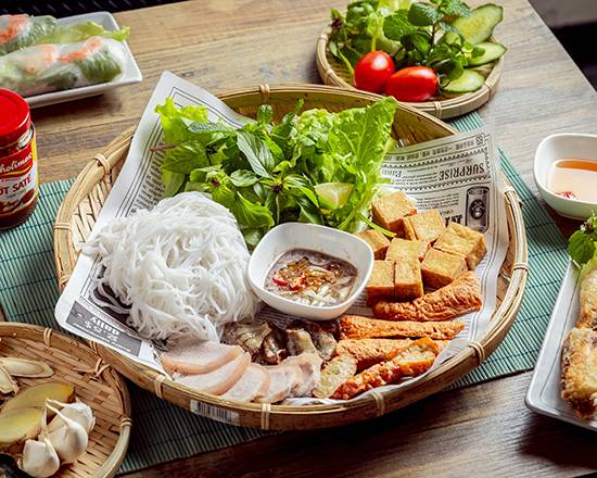 Chốn cũ _quán ăn Việt Nam 老地方_越南料理