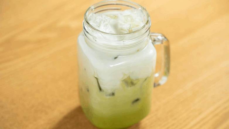 Order Thai Milk Green Tea food online from Madam Mam's store, Bee Cave on bringmethat.com
