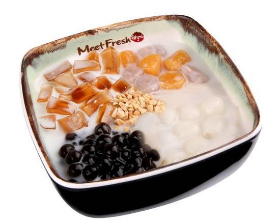 Order Hot Almond Soup #C food online from Meet Fresh store, San Mateo on bringmethat.com