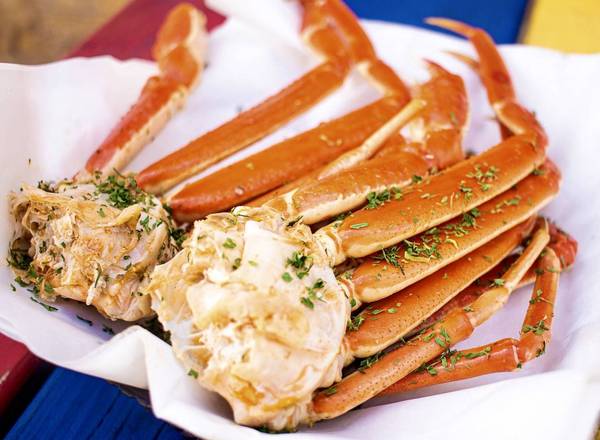 Order Snow Crab (1lb) food online from Omg Seafood To Go store, Houston on bringmethat.com
