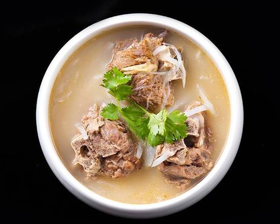 Order 羊骨萝卜粉丝汤 Lamb Bones Radish & Vermicelli Soup food online from Min Chef store, Tustin on bringmethat.com