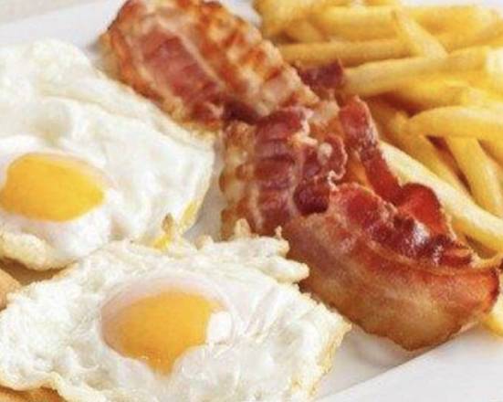 Order Desayuno Americano food online from Arepa One store, Hialeah on bringmethat.com