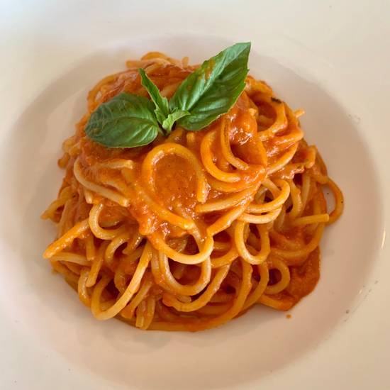 Order Spaghetti Pomodoro food online from Bar Toscana store, Los Angeles on bringmethat.com
