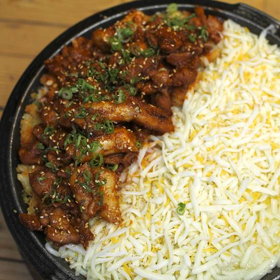 Order Spicy Chicken With Cheese. A.K.A Bool Dak food online from Kitchen Sooda store, Los Angeles on bringmethat.com