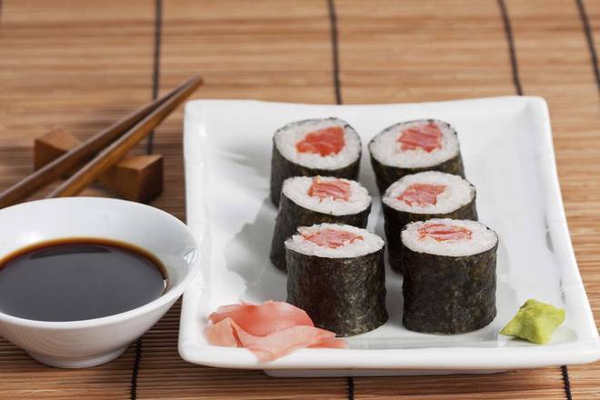 Order Tuna Roll food online from Bangkok Fusion Café store, Saint Petersburg on bringmethat.com