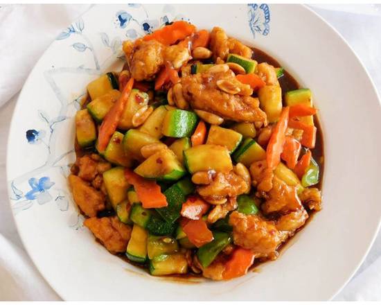 Order K15. Kung Bao Chicken food online from China Kitchen Restaurant 新華 store, Chicago on bringmethat.com
