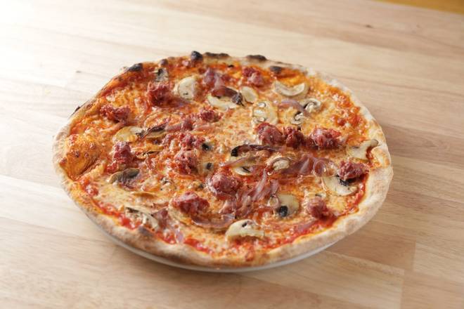 Order Matteo food online from Mister O1 store, Naples on bringmethat.com