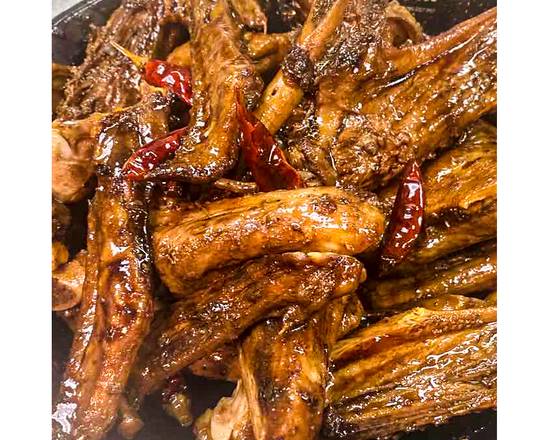Order Braised Duck Wings 卤鸭翅 food online from Meandcrepe store, Rowland Heights on bringmethat.com