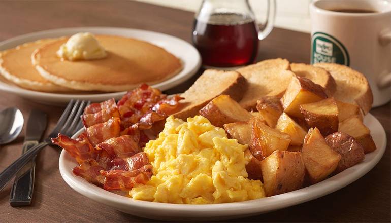 Order The Bissell Platter for 4 food online from Metro Diner store, Fayetteville on bringmethat.com