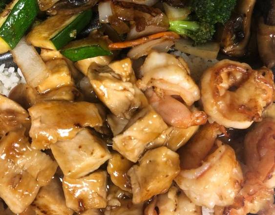 Order Hibachi Chicken & Shrimp with Fried Rice food online from Wow Wings & Hibachi store, Spartanburg on bringmethat.com