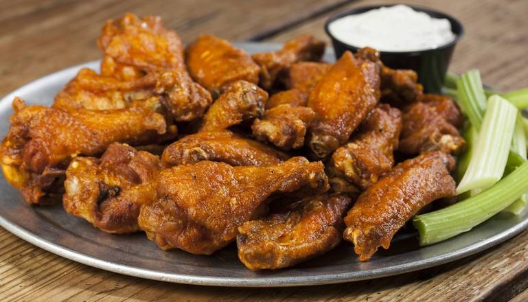 Order 10 Wing Combo food online from Pluckers Wing Bar store, Addison on bringmethat.com