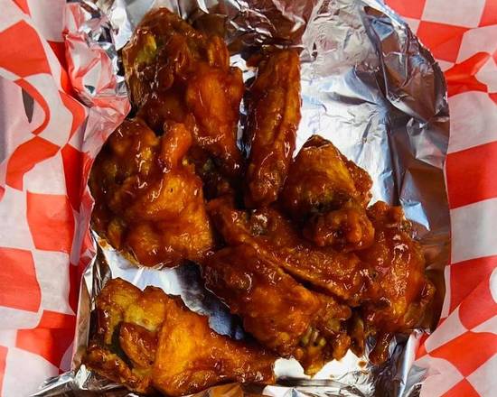 Order Munchie's JUMBO Wings  food online from The Munchie Machine store, Cape Coral on bringmethat.com